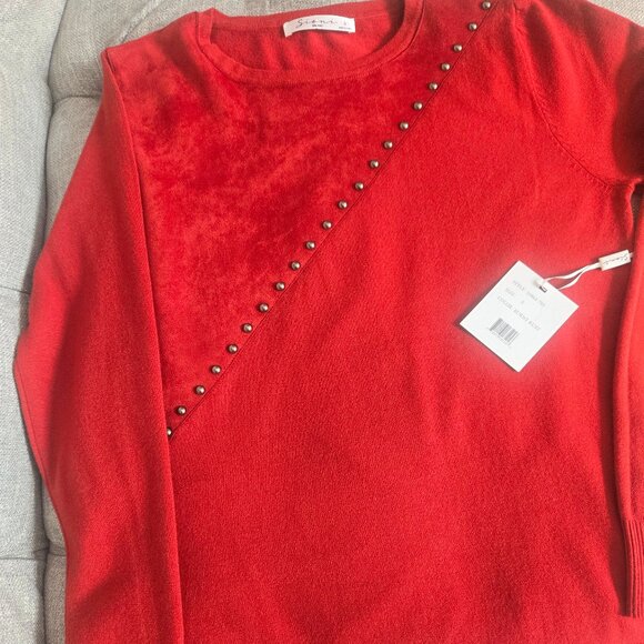 NWT Sioni sweater with decorations - Picture 3 of 5